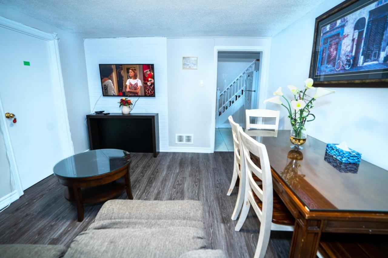 Cozy 3Br 2Bth Lower Unit, A Min To Hwy401, 404 & Dvp Villa Toronto Dış mekan fotoğraf