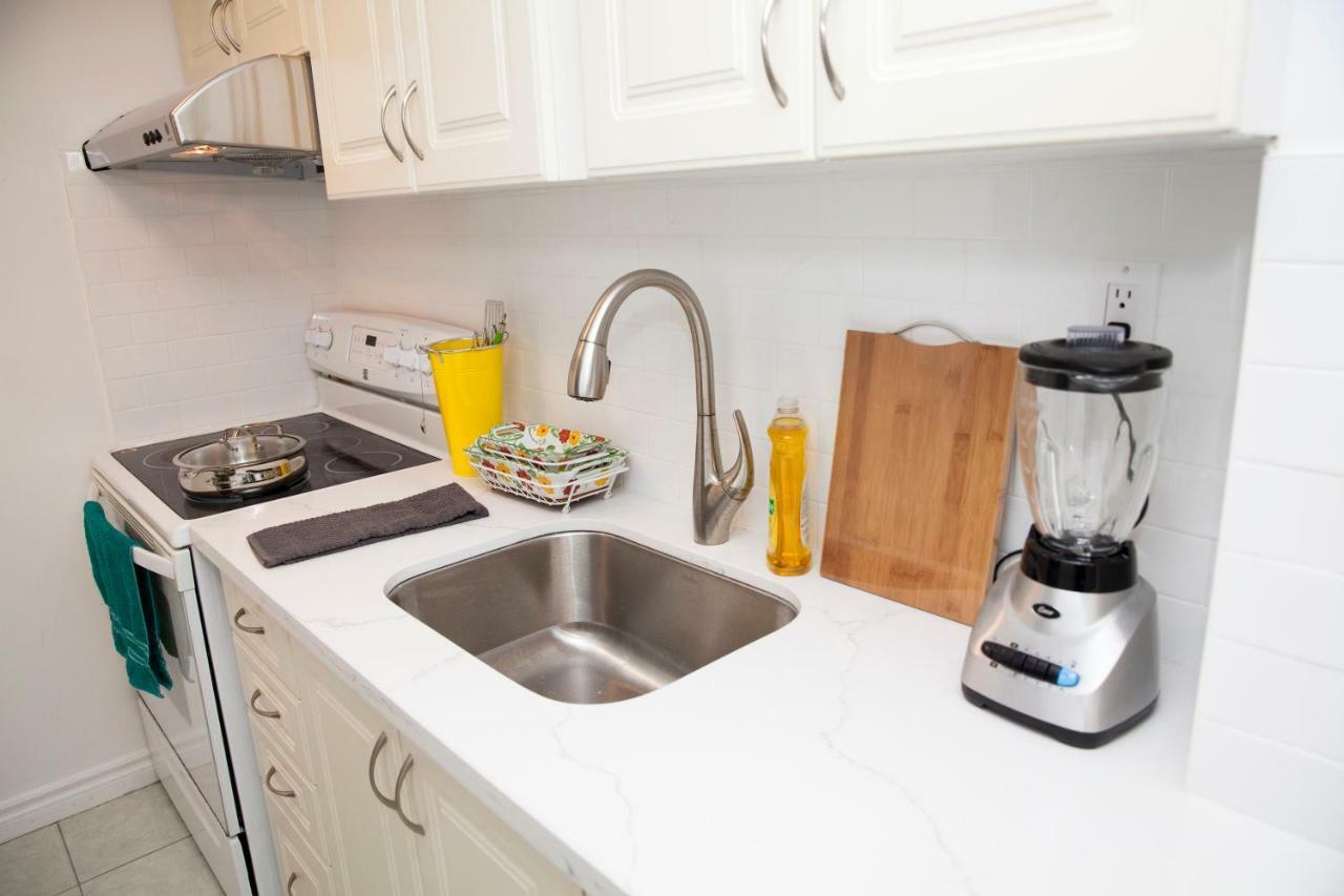 Cozy 3Br 2Bth Lower Unit, A Min To Hwy401, 404 & Dvp Villa Toronto Dış mekan fotoğraf