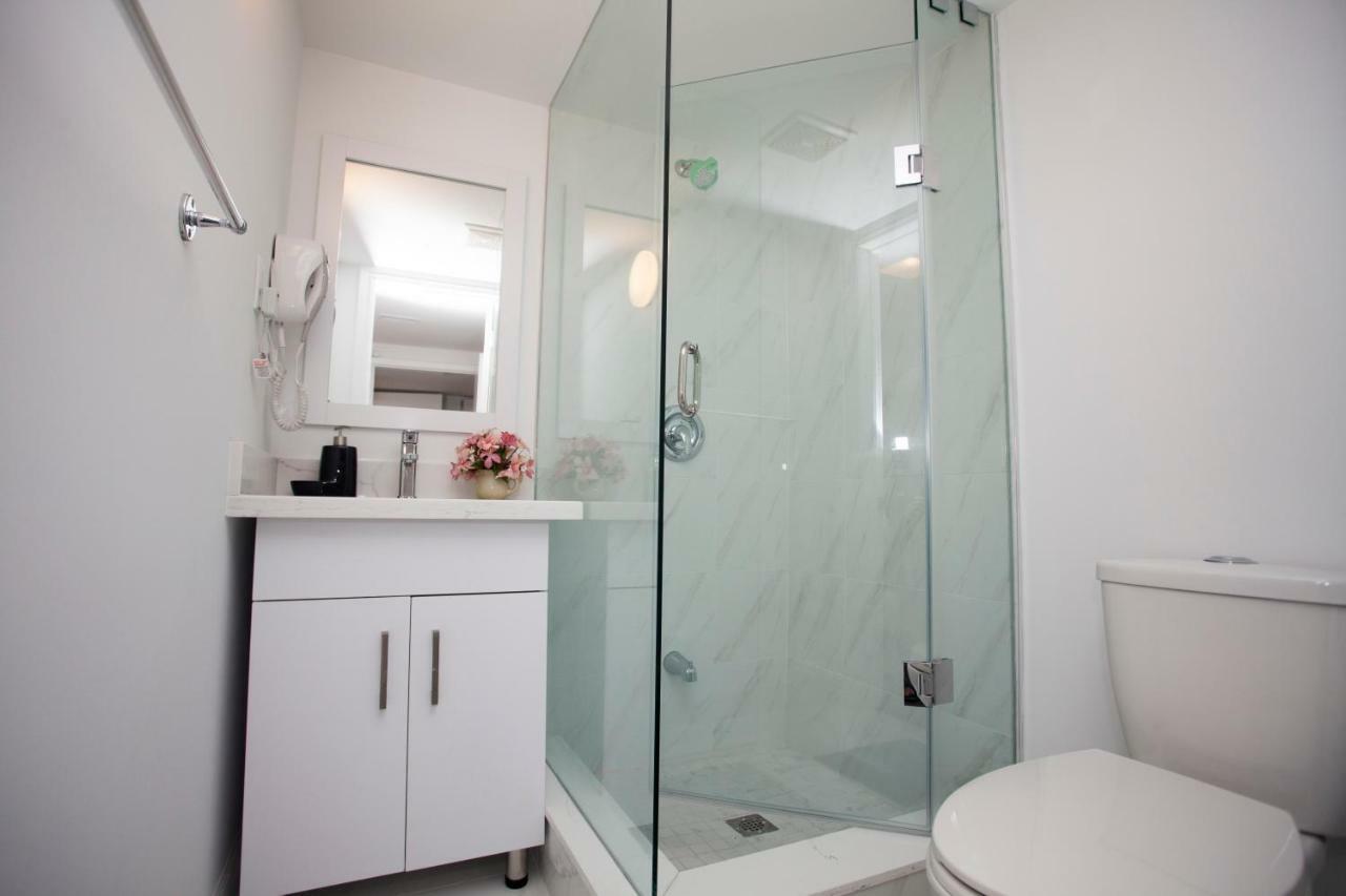 Cozy 3Br 2Bth Lower Unit, A Min To Hwy401, 404 & Dvp Villa Toronto Dış mekan fotoğraf
