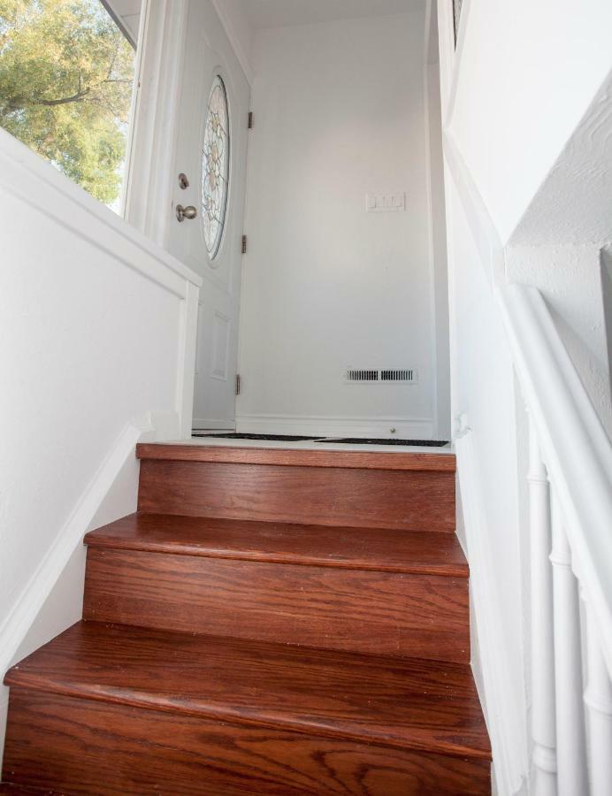 Cozy 3Br 2Bth Lower Unit, A Min To Hwy401, 404 & Dvp Villa Toronto Dış mekan fotoğraf